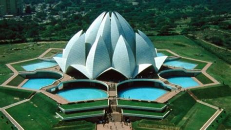 lotus statue|bahai temple in new delhi.